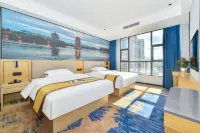 Taiying International Grand Hotel (Dongxing City High-Speed Railway Station Erqiao Port)
