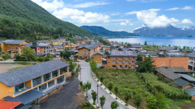 Lugu Lake Scenic Area Canglanju Homestay