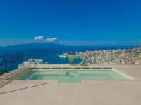 Sunset Shoreline Saranda - Sea View - Free Private Parking - Pool 薩蘭達酒店