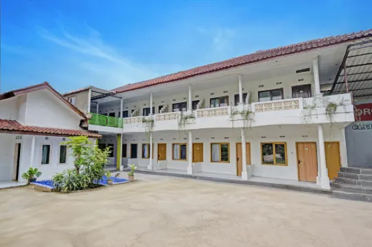 Collection O Subang near Ciater Subang formerly Orchid Villa Ciater