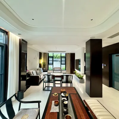 宸逸閣民宿（河洛古城店） 石家湾附近的飯店