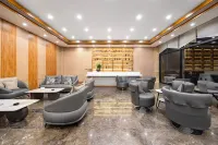 Zunhua Wanda Yue Hotel (Bei Erhuan West Road) - parking