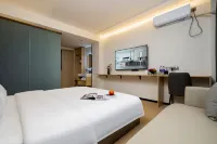 Cloud Choice Hotel (Shangqiu Ancient City Wanda Branch) Hotels near Shangqiu Polytechnic (Shenhuo Avenue)