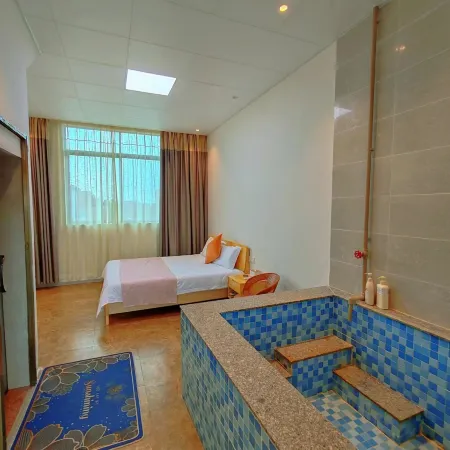 Guanhege True Hot Spring Inn