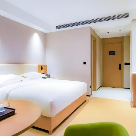 Wanzai Liyin Hotel