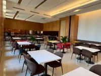 Mille Rich Hotel ドゥーラン遺跡周辺のホテル