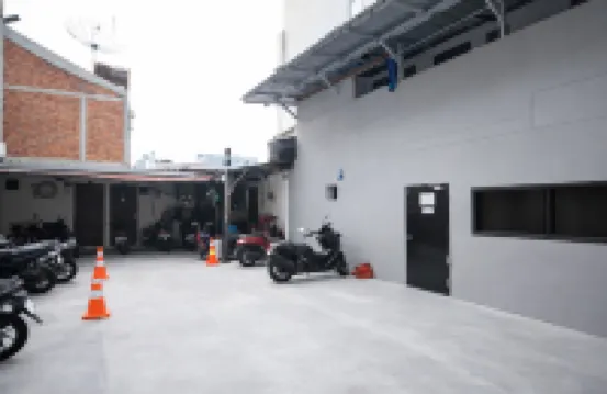 V1 Hotel Near Mangga Besar