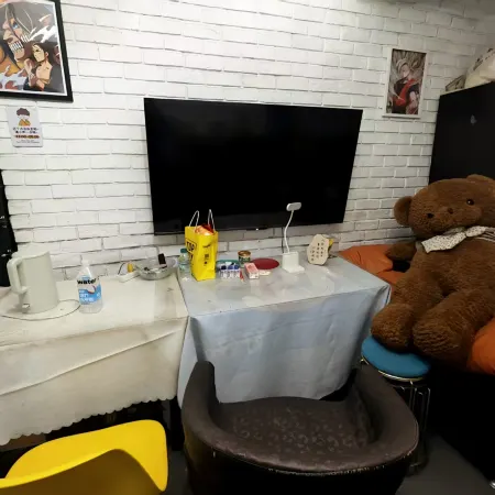 Stars Space Capsule Youth Homestay (Wuhan Jiedaokou Subway Station)