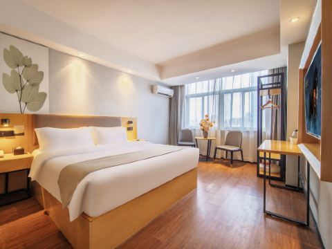 GreenTree Inn (Nanchang Railway Station Bayi Square Ding Road South Metro Station)