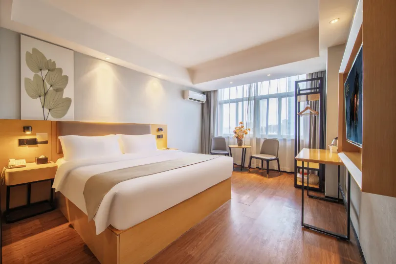 GreenTree Inn (Nanchang Railway Station Bayi Square Ding Road South Metro Station)