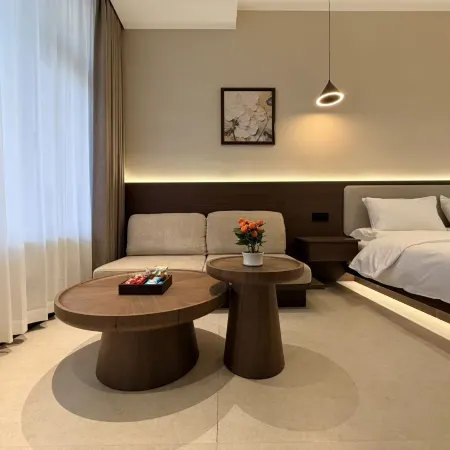 Yunmu · YUNMU Hot Spring Homestay (Xinzhou Ancient City)