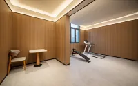 Yue Su hotles - Gym