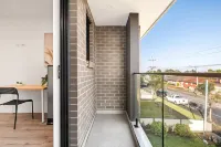 Tranquil Rooms – Quick Walk to Bus & Local Amenities