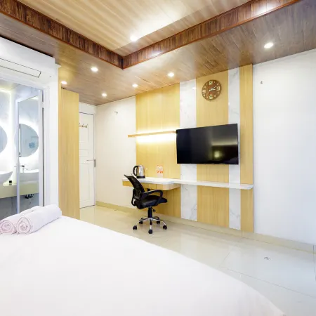Urbanview Hotel Kota Tua Jakarta Отели рядом с достопримечательностью «Площадь Фатахилла»