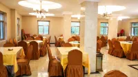 Daocheng Yading Shangra Hotel - نادي رياضي