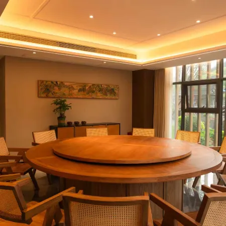 Tongdao Zhenshan Dongyue Art Homestay (Huangdu Dong Ethnic Culture Village)