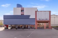 Home Inn & Hotels Ruibo Yun (Liaoyuan Station Front Bus Terminal and Ning Street Branch) のホテル
