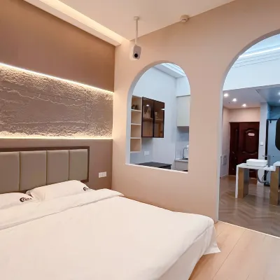 Mancheng Homestay (Inner Mongolia University North Campus) โรงแรมใกล้ห้องสมุดมองโกเลีย