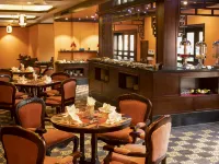 Spatel d'Annam - Imperial Boutique Spa & Hotel Отели рядом с достопримечательностью «Сигнальная Башня»