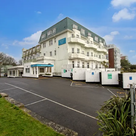 Bournemouth East Cliff Hotel by Belvilla