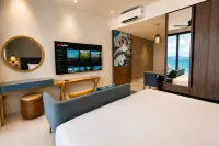 Beachfront Seaview Suite | Cenang | Super King Bed