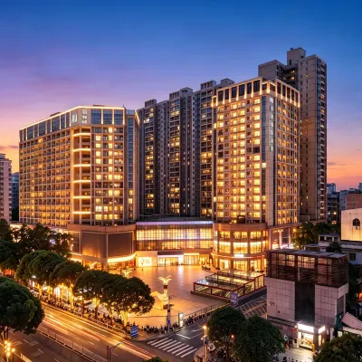 POLTTON International service Apartment (Foshan Zumiao Lingnan Tiandi) Hotels near Liang Park