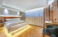 Four Seasons Cloud Hotel - 3-Star