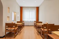 Dunhuang Xingzi Hotel (Shazhou Night Market) - Wi-Fi