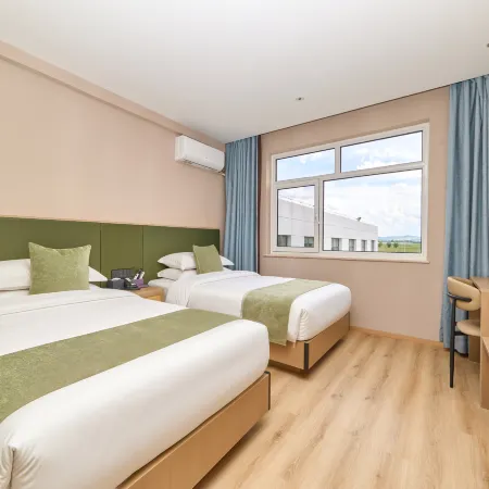Songguo Resort Hotel (Bashang Grassland China Horse Town Tourist Resort) Hotels in Fengning