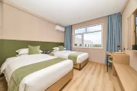 Songguo Resort Hotel (Bashang Grassland China Horse Town Tourist Resort) - 3-Star