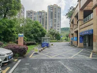Days Plaza By Wyndham Chenzhou - parking
