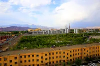 MEHOOD LESTIE Hotel (Wuqia Renmin Square) - Mountain view
