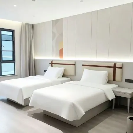 Home Inn Selected (Feixian Blue Harbor Square Yan Zhenqing Park Store)