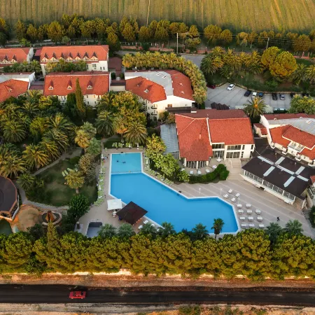 Lycus River Thermal Hotel
