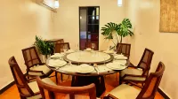 The Story of the Courtyard - بار