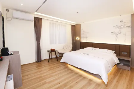 Qingmeng Homestay (Chaozhou Ancient City Guangji Store)