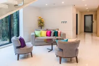 ONE Hotel Hotels in Khlong Luang