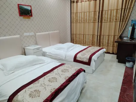 Longxi Hotel Отели в г. Лудян