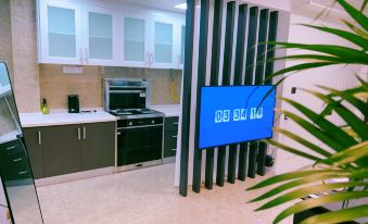 Youyou Homestay (Nanyang 360 Plaza People's Park)