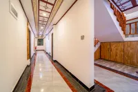 Xijiang Qianhu Miao Village Shengru summer flower panoramic beauty hotel
