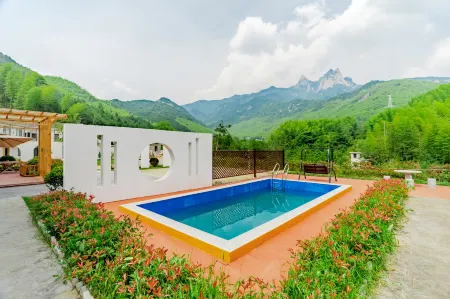 Yunshanying B&B (Tianzhushan Scenic Area Branch)