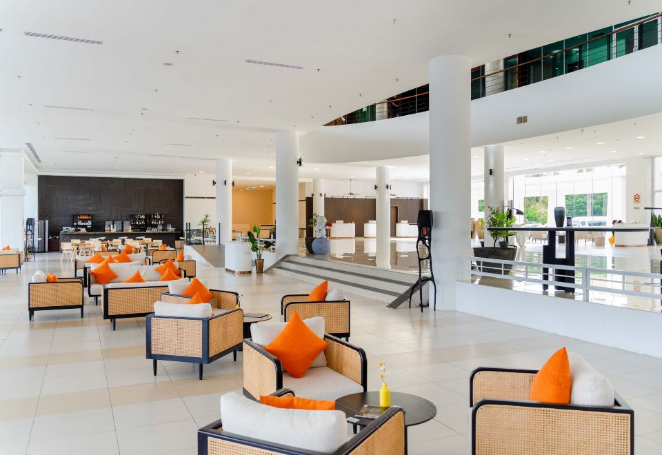 1. 윙즈 바이 크로..