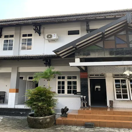 Hotel Merak Indah
