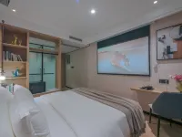 Fuxian Lake Pinyue Hotel Hotels in Chengjiang