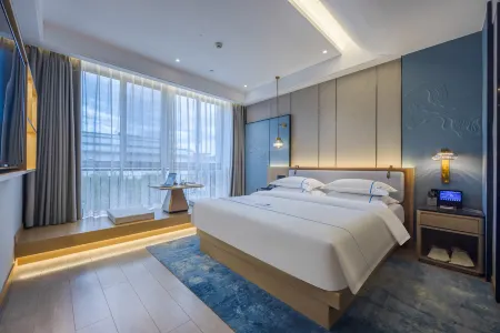 Wangfu International Hotel Отели рядом с достопримечательностью «Qiyi Agriculture Ecological Garden»