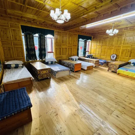 Desa Homestay Hotel di Kangding