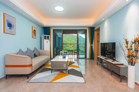 Yumi Hot Spring Holiday Apartment (Enping Didu Hot Spring Shop) Отели рядом с достопримечательностью «Evergrande Five Nations Hot Spring Town»