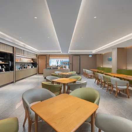 Ji Hotel (Yancheng Jianjun Middle Road, North Golden Eagle)