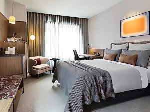 Next Hotel Melbourne, Curio Collection by Hilton