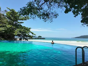 Koh Rong Hill Beach Resort